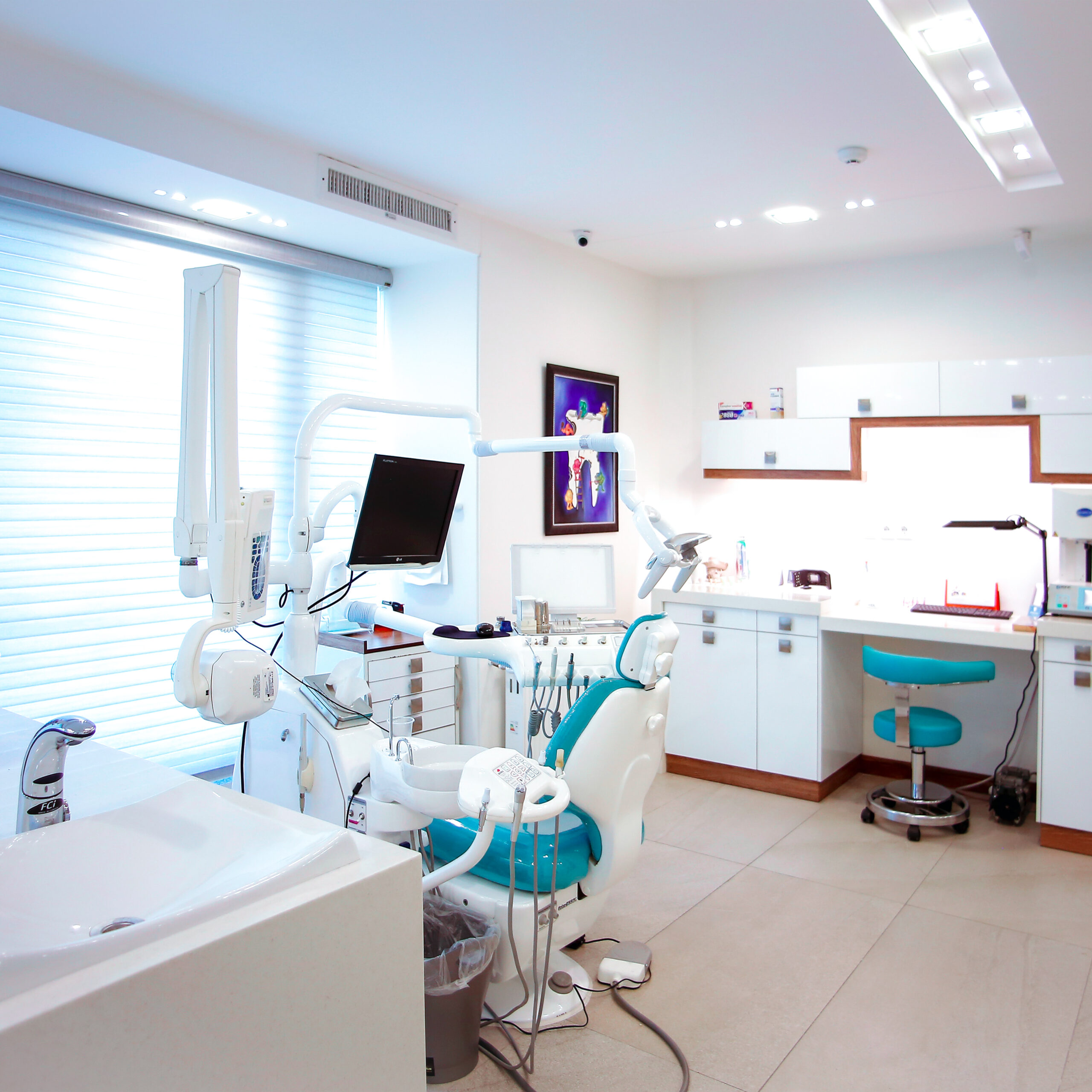 benyamin-bohlouli-e7MJLM5VGjY-unsplash-2